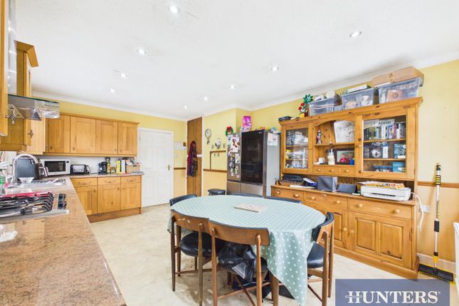 6, Nightingale Drive, Bridlington photo 3