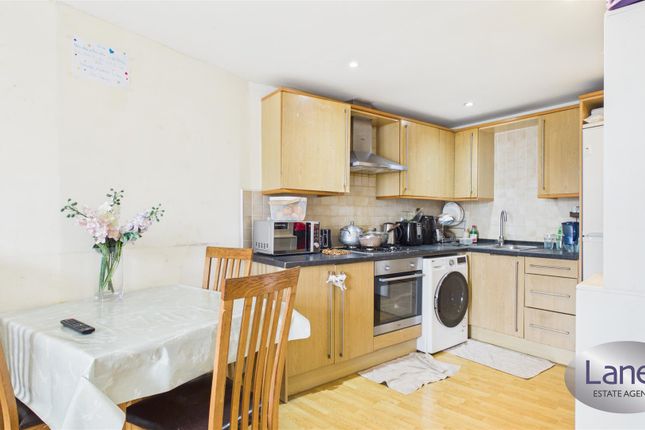Flat 5, 1, Autumn Close, Enfield photo 4