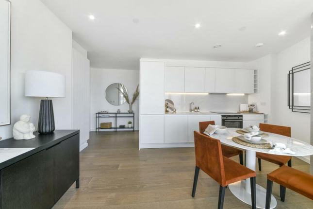 Flat for sale in Salter Street, Canary Wharf, London