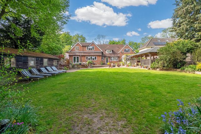 Westmead, Park Avenue, Rickmansworth photo 4