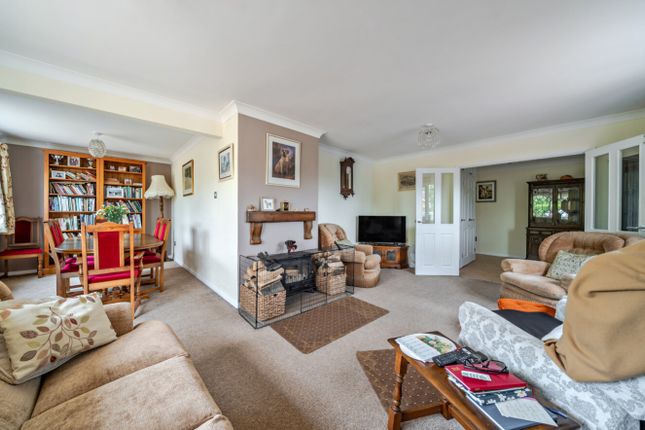 33, Waterford Lane, Lincoln photo 3