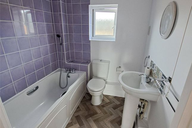 25, Gresley Drive, Essex photo 4