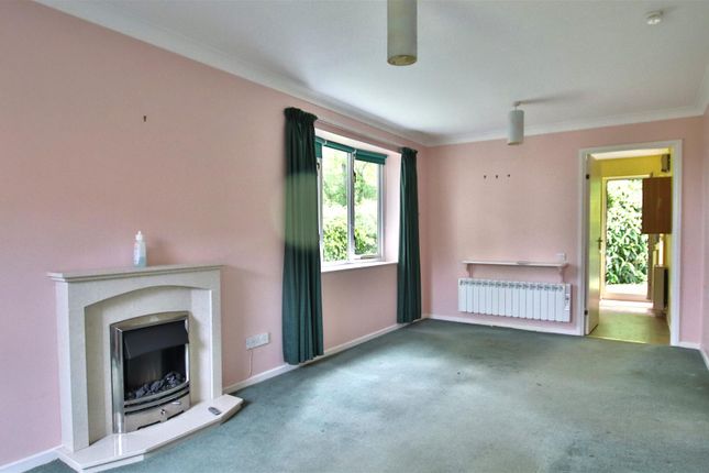21, Shephard Mead, Tewkesbury photo 3