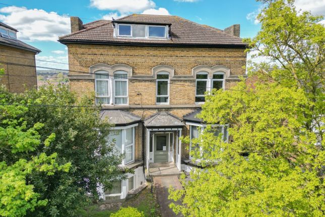 Thumbnail Flat to rent in Glen View, Gravesend, Kent