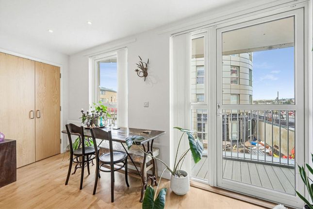 Flat 14, 3, Queensland Road, Islington photo 3