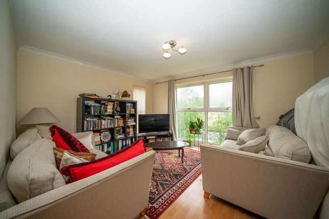 107 River Park, Hemel Hempstead photo 5