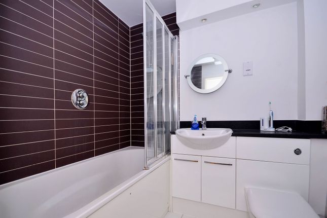 Adriatic Apartments, Royal Docks photo 4