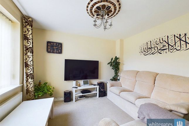 1, Newhall Gardens, West Yorkshire photo 2