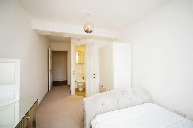 Flat for sale in Queen Anne Road, Maidstone