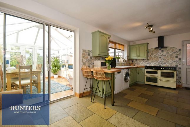 28, Eastwood Park Drive, Chesterfield photo 4