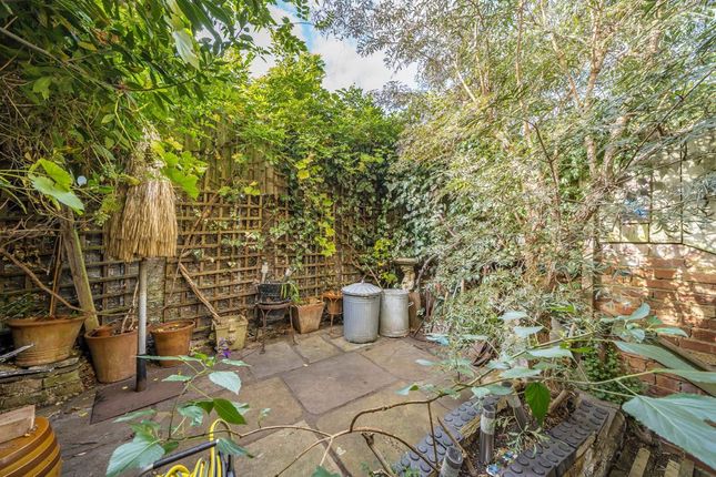 Brackenbury Road, London photo 4