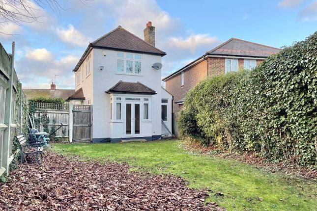 Thumbnail Detached house to rent in Cornwall Avenue, Claygate, Esher