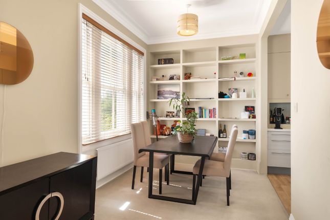 Flat 3, 22, Upper Phillimore Gardens, London photo 4