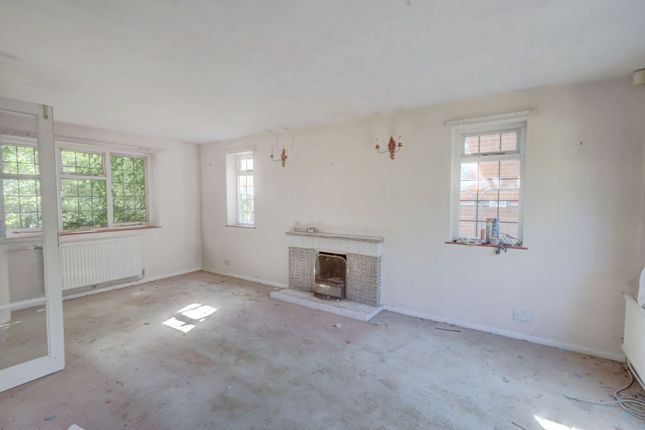 Chegwyn,, Main Road, Princes Risborough photo 4