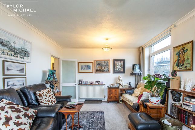 Flat 28, Drive Lodge 68-70, The Drive, Hove photo 4