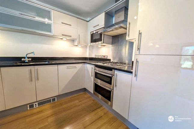 5 Tides Reach Apartments, Egloshayle Road, Wadebridge photo 3