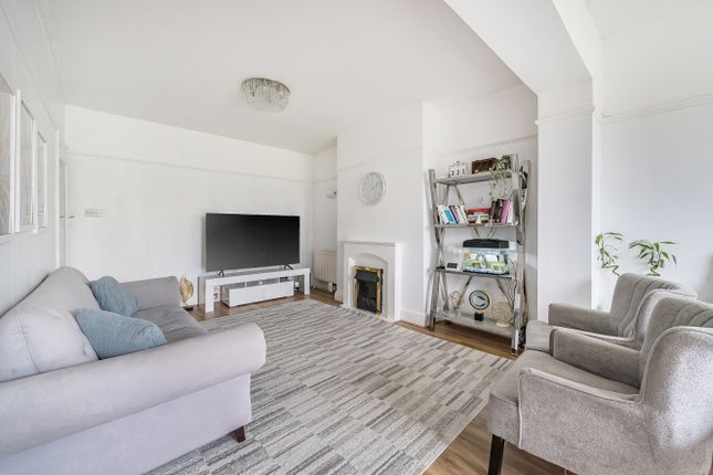 317, Winchester Road, Southampton photo 4