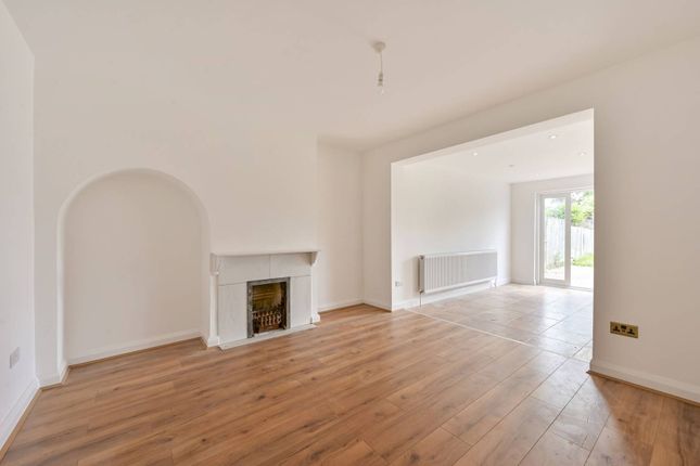 Thumbnail Semi-detached house to rent in Leamington Avenue, Wimbledon, Morden