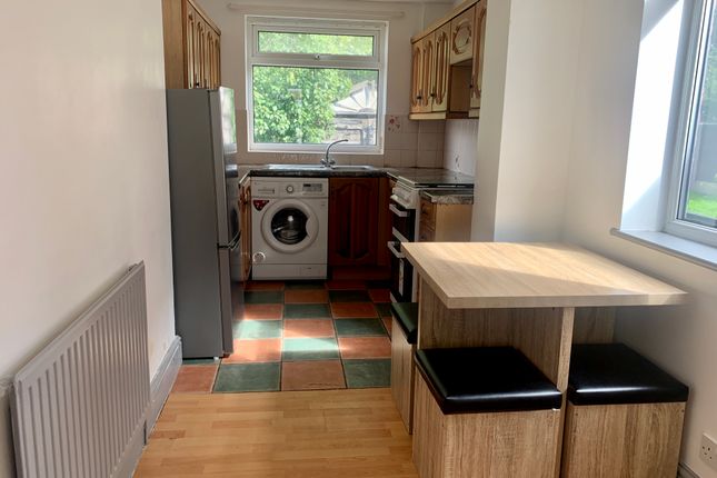 63, Manchester photo 3