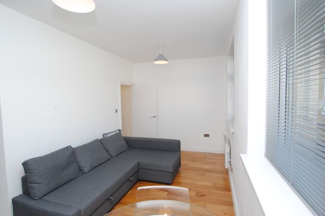 5 Mill House, Windmill Place, Southall photo 2