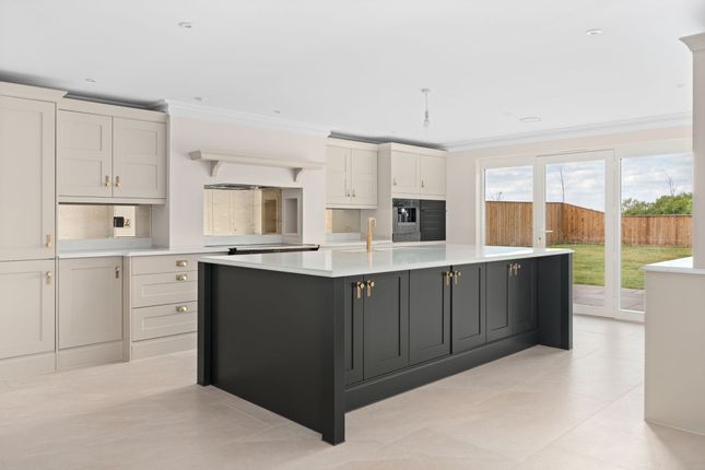 6 Bonningtons Yard Station Road, Bishop's Stortford photo 2