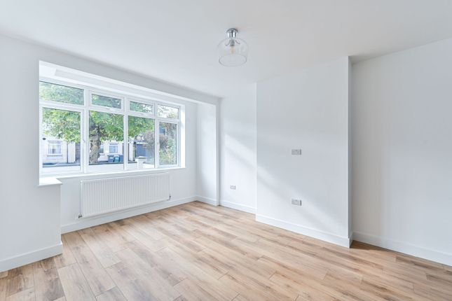 Streatham Road, Tooting photo 5