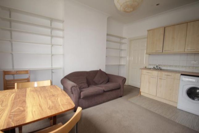 Flat 2, 18, Acton Street, London photo 5