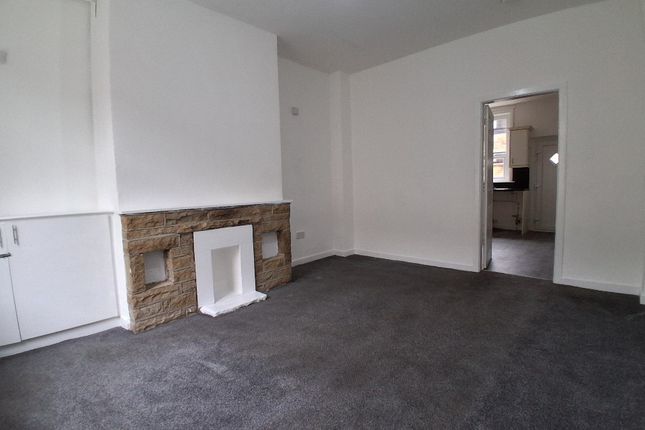 19 Leyland Road, Leyland Road, Burnley, BB11 3DR, Burnley photo 2
