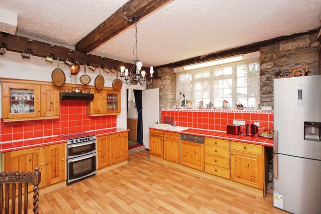 Coach House Mews, Market Street, Wotton-under-Edge photo 2