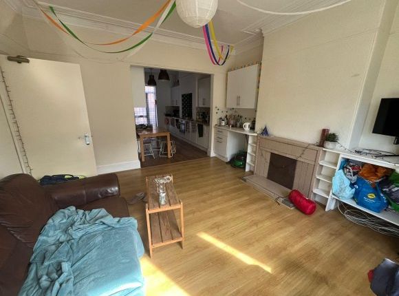 23, Manor Terrace, Leeds photo 4