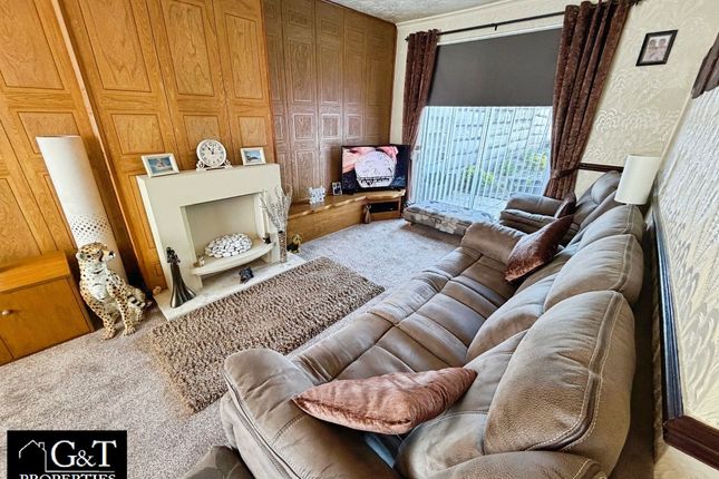 32 Marlbank Road, Stourbridge photo 2