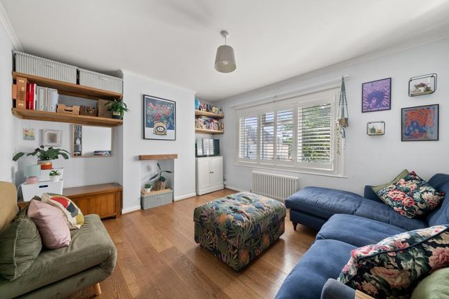 12a, Dryden Avenue, London photo 2