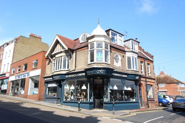 Thumbnail Flat to rent in High Street, Broadstairs, Kent