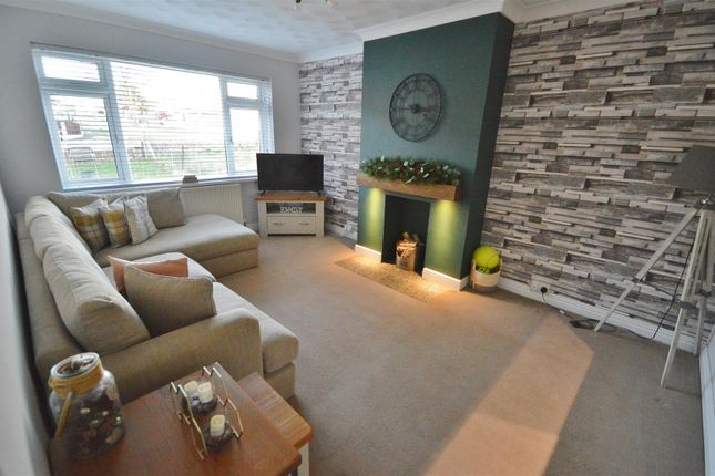3, Aragon Close, Clacton-on-Sea photo 2