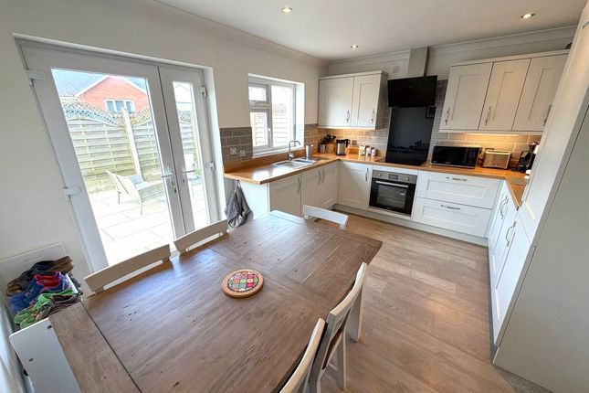 3, Bowett Close, Hundleton, Pembroke photo 4