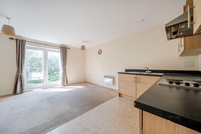 Flat 9, Malden House, 2, Searle Drive, Hampshire photo 3