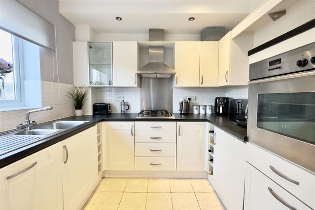 Town house for sale in Haddon Way, Loughborough