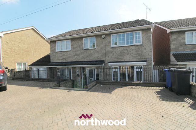 Detached house to rent in Springwell Lane, Balby, Doncaster