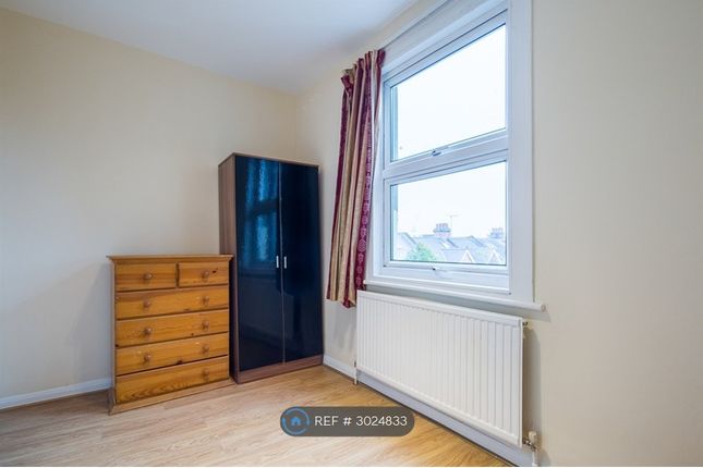 C Bedford Hill, Balham, London photo 5