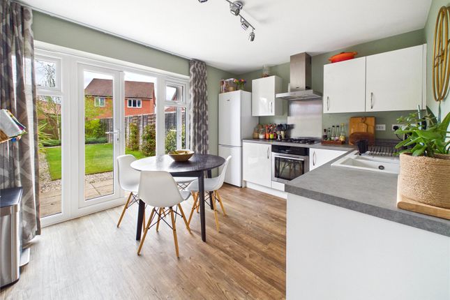 6, Willow Gardens, Colchester photo 3