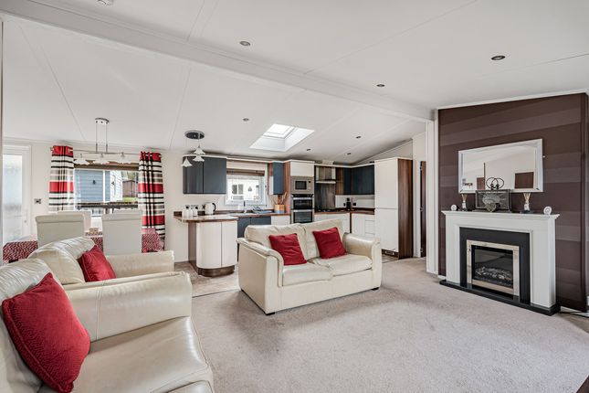 Poppy Lodge, Atlantic Bay Holiday Village, Padstow photo 4