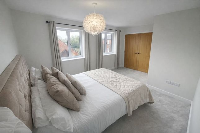 1 Manor Yard Court, 1 Manor Yard Court, Lincoln photo 2