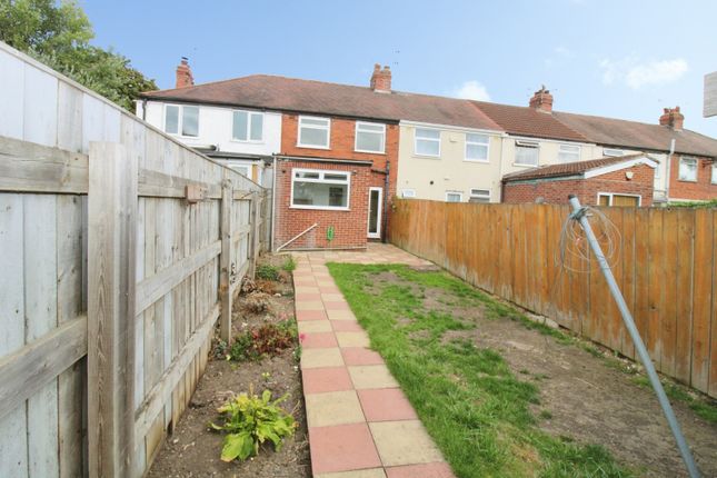 27, Welwyn Park Drive, Hull photo 4