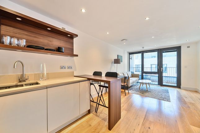 1-bed flat on Flat 17, 17, Faraday Road, London, £525,000
