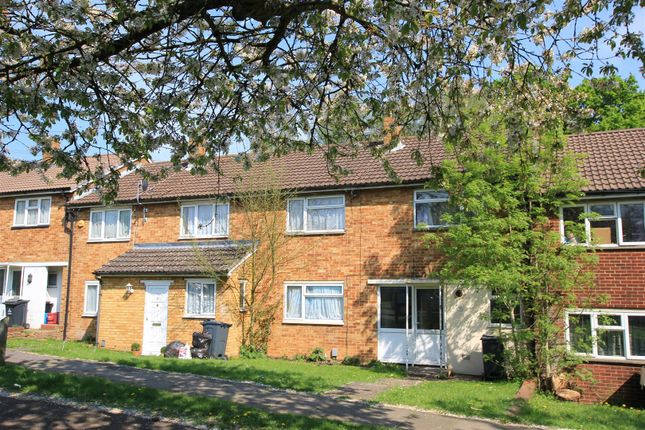 Thumbnail Terraced house to rent in Holly Copse, Stevenage