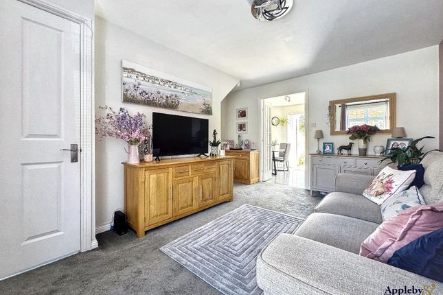 29, Walmesley Chase, Trowbridge photo 3