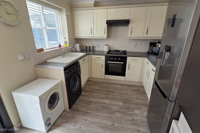 Compton Close, Taunton photo 3