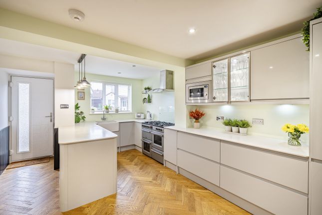 6, Hornbeam Close, Devon photo 2