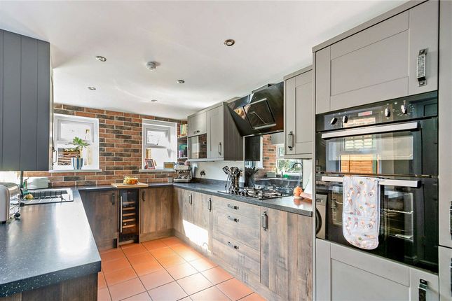 18, Coronation Avenue, North Yorkshire photo 2