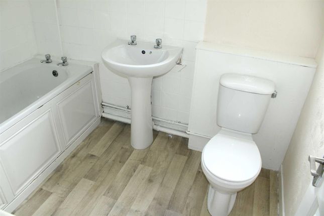33, Mill Street, Wednesbury photo 5